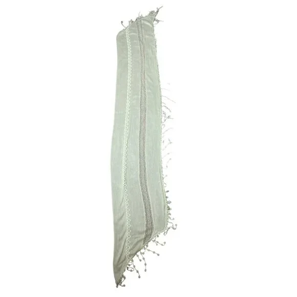 BOUTIQUE WOMEN'S CELERY FEMININE LIGHTWEIGHT EMBROIDERED AND LACE SCARF - Picture 4 of 5